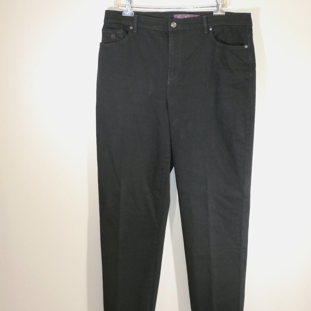 Gloria Vanderbilt Amanda black Jeans Size 16